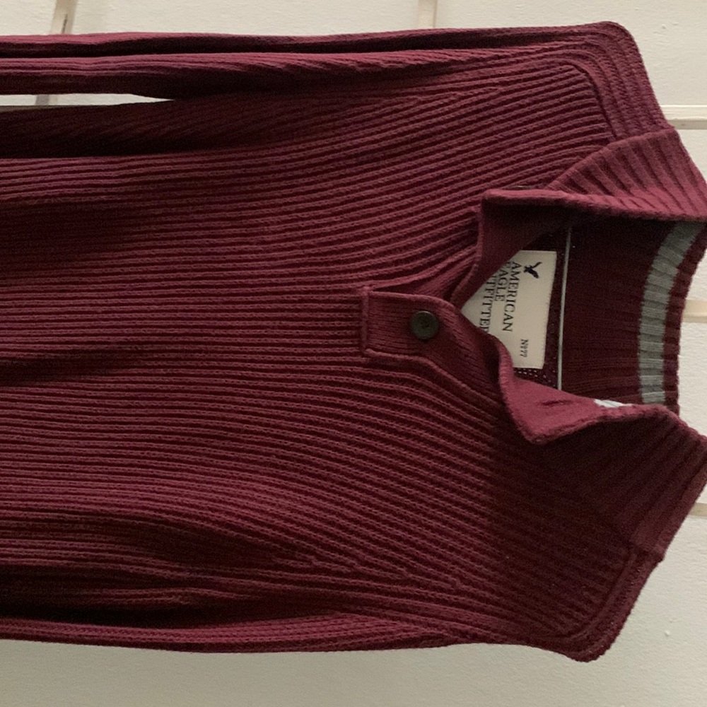 American Eagle winter sweater
